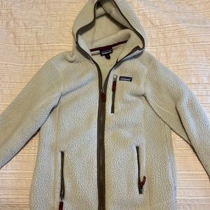 Patagonia size Large fleece jacket! Worn a dozen times, unfortunately wrong size